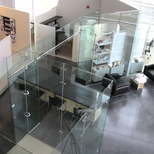 CAD Drawings BIM Models Avanti Systems USA Freestanding Glass Partition System: Elite™ - Architects Package